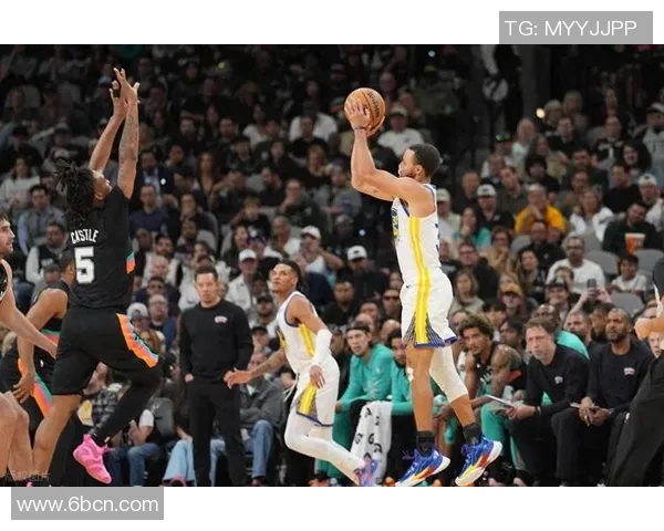 勇士与猛龙激战12月13日NBA赛场精彩对决引发球迷热议